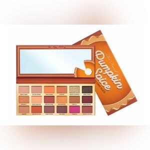 Too Faced Pumpkin Spice Second Slice
Sweet and Spicy Eye Shadow Palette